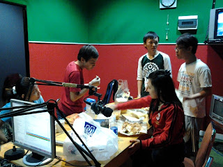 Photo Story : Doa Malam Bersama di Radio - Catatan 1 Maret 2013 - www.catatanbryant.com