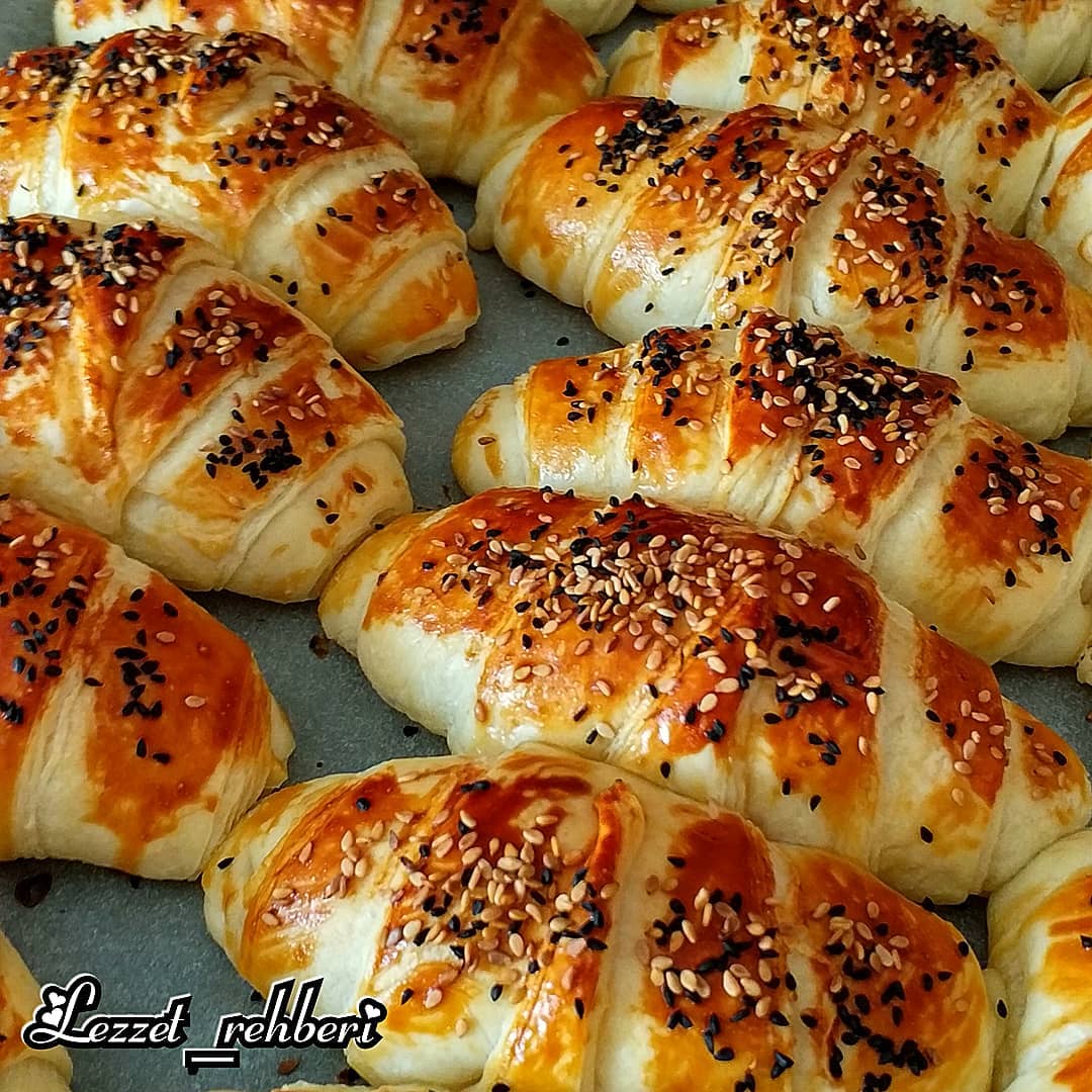 Zeytinli Kruvasan Nefis Tarifler