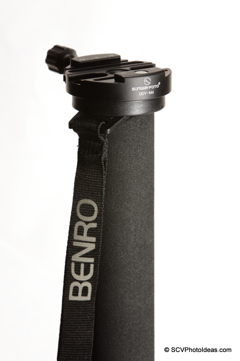 Sunwayfoto DDY-64iL Discal QR clamp on Benro MA-96EX monopod