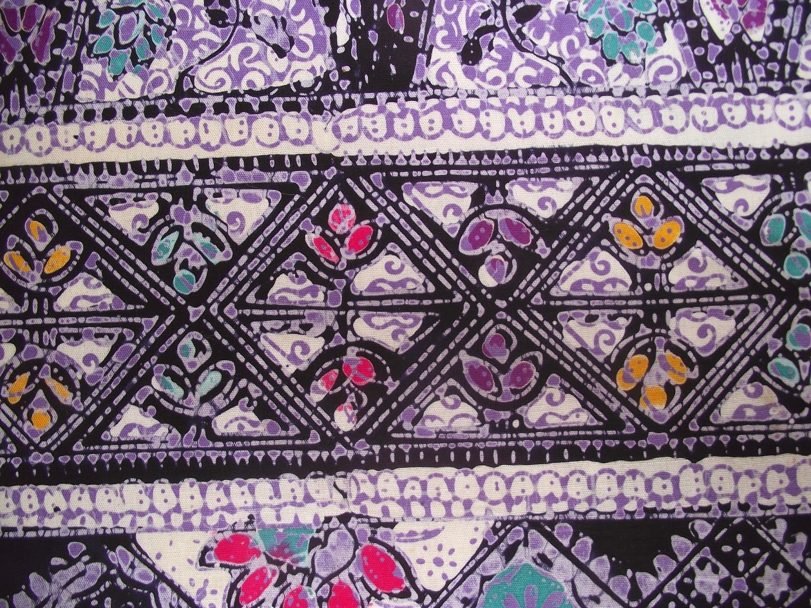 Lizzie Lenard Vintage Sewing: Batik from a Charity Shop