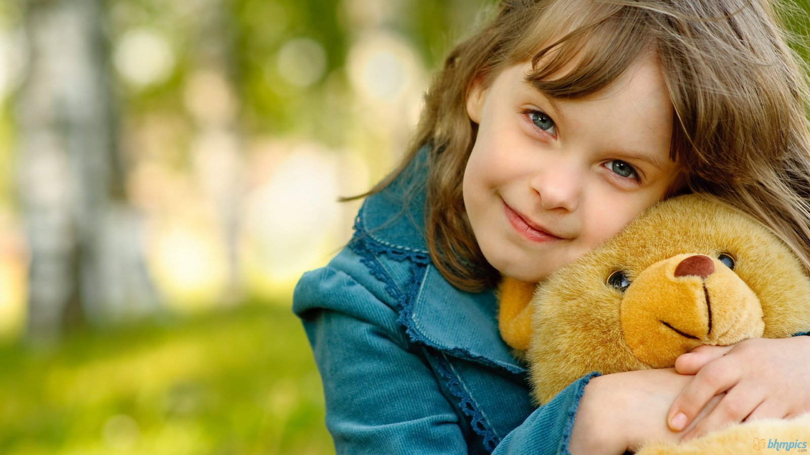 cute baby girl with teddy bear