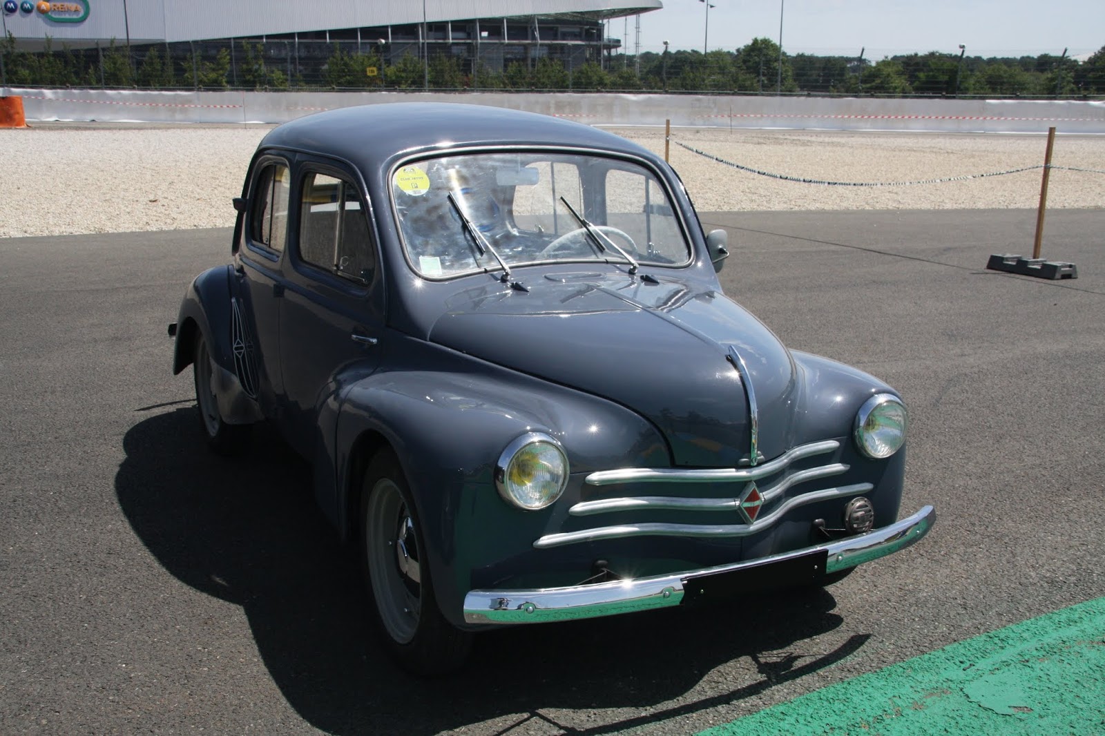Restauration d'une Renault 4cv Affaire de 1956: Rectification et rodage des  sièges de soupape