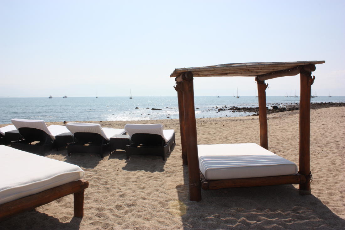 Outdoor Beach Beds