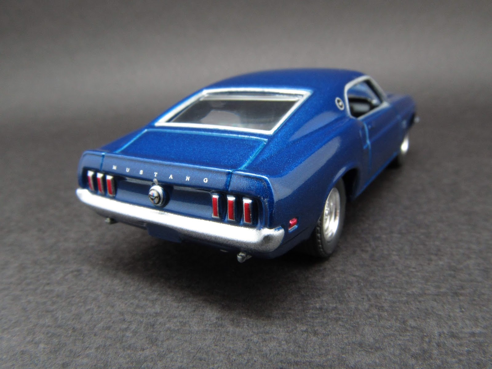 Diecast Hobbist: 1969 Ford Mustang Boss 429