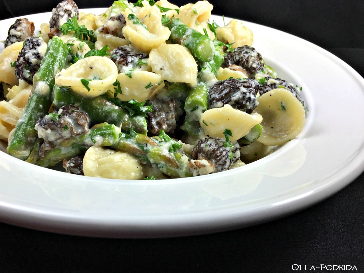 OllaPodrida Springtime Pasta with Asparagus and Morels