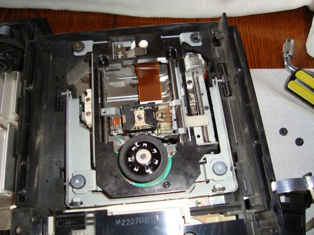 Hardcore Gaming 101 - Blog: Replacing a PS2 laser