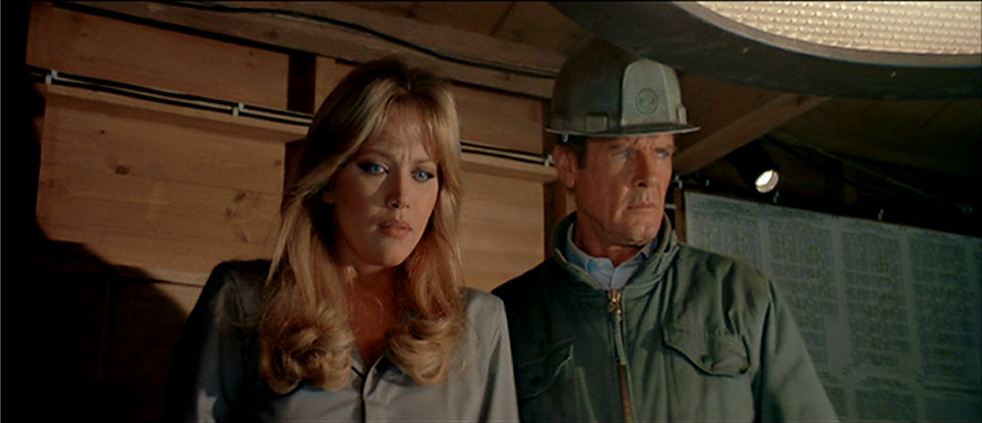 Hill Place A Modest Defense Of Tanya Roberts As Bond Girl Stacey Sutton In A View To A Kill