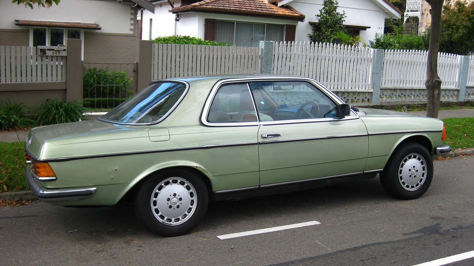 Мерседес w123 vs BMW e28