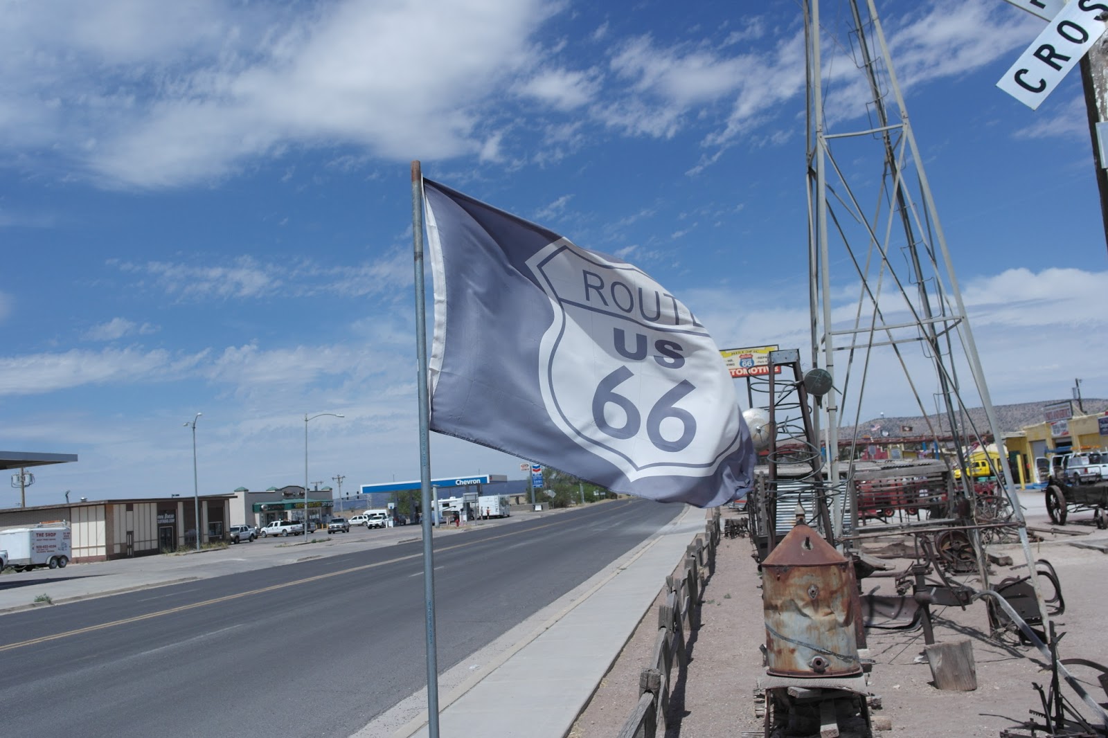 Marina and Marcus on Tour Route 66 Palm Springs
