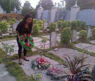 Tonto Dike Pays Dagrin A Courtesy Call. Visits Grave. 1