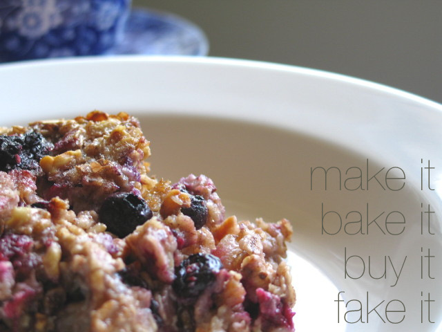 Baked Oatmeal with Berries
