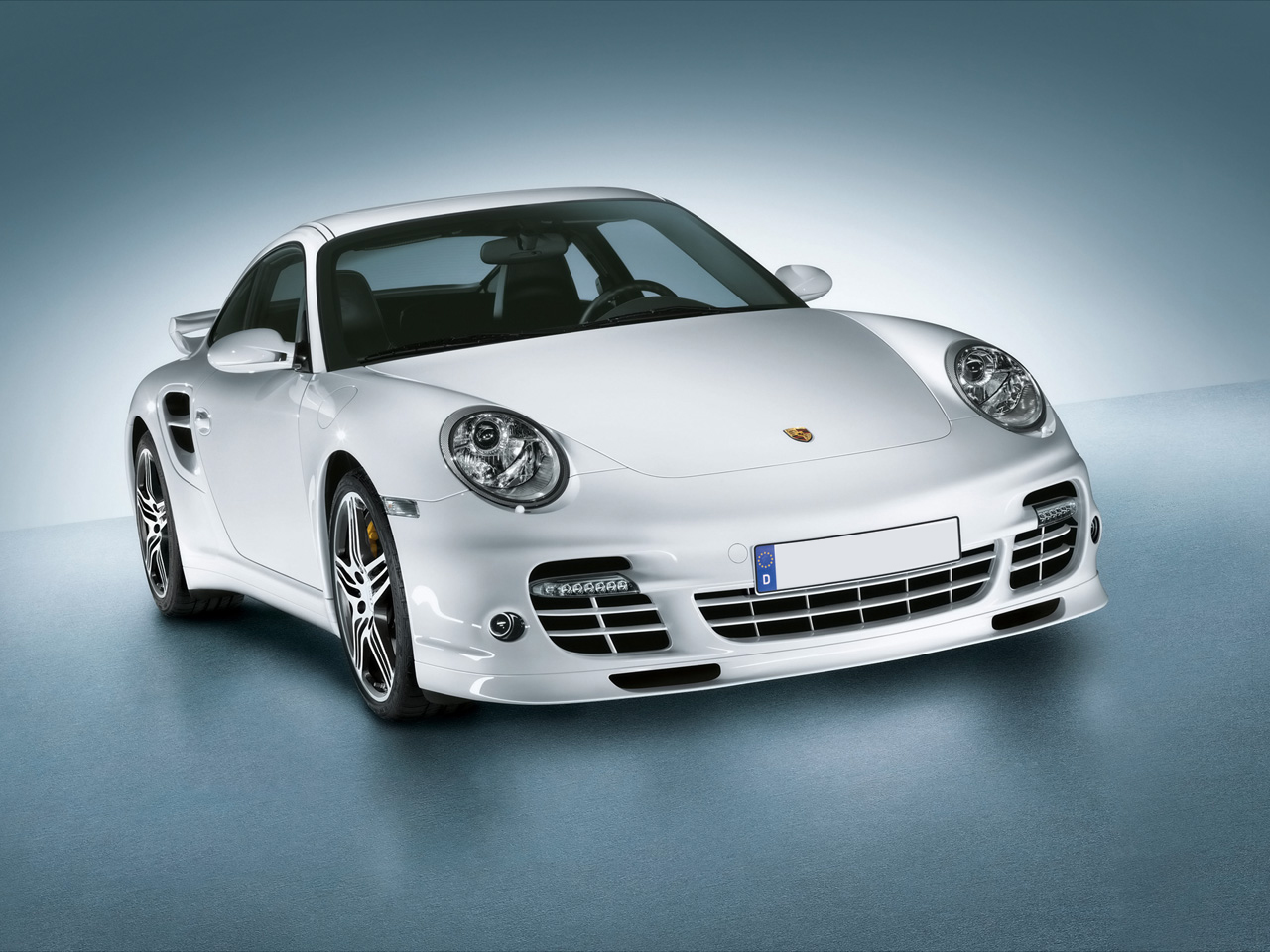 Sports Car Hire Fulfilling Your Automobile Dream with a Sports Car Hire