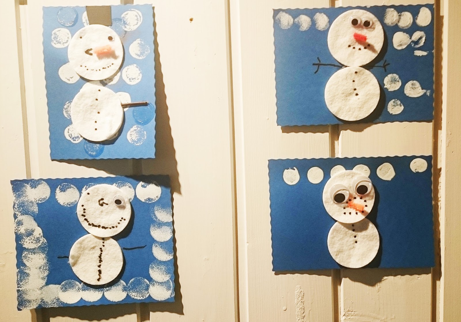 Barnehagebarn Som Går På Tur I Naturen