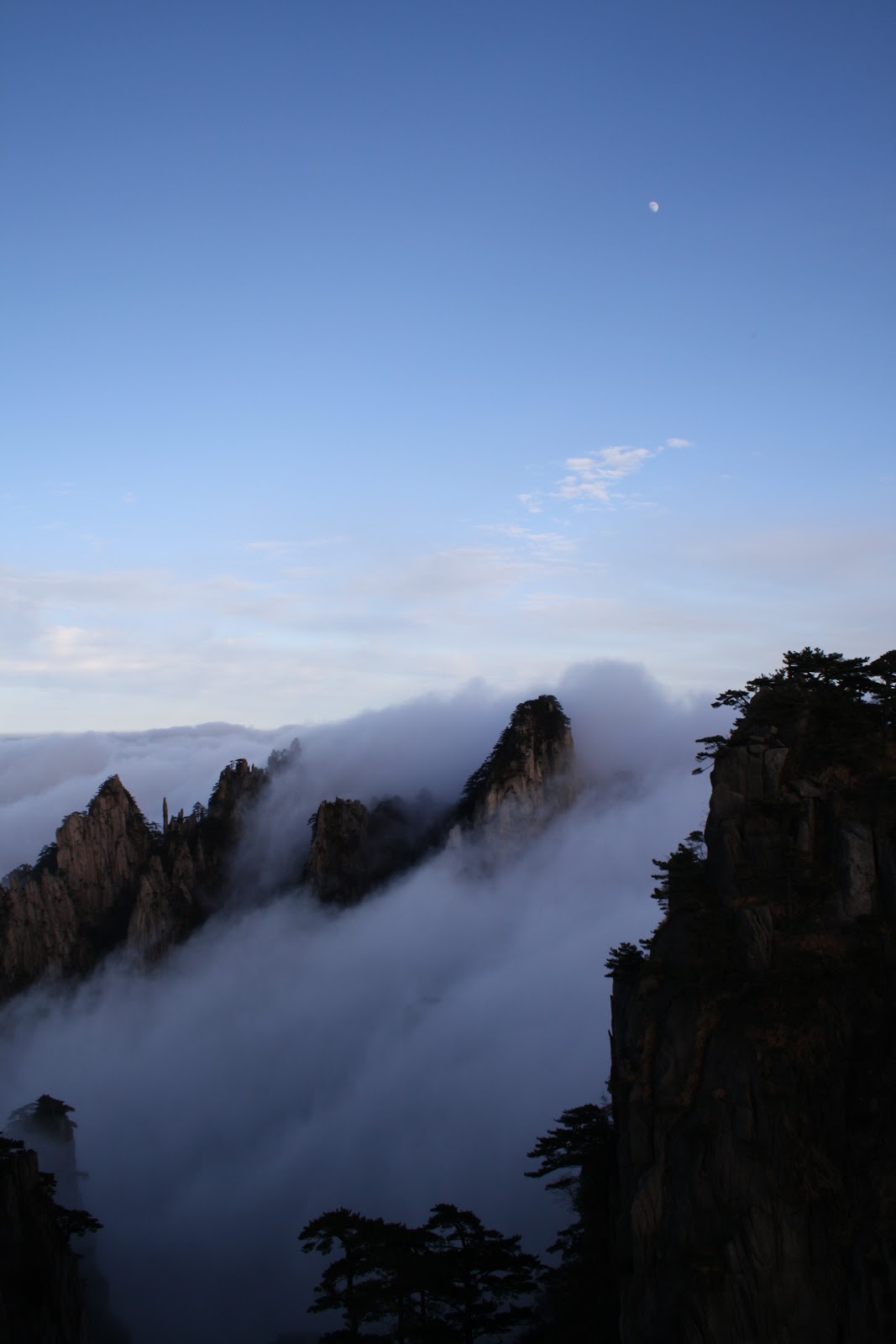 Hana, Dool, Set... Kimchi!: Huangshan - Sea of Clouds