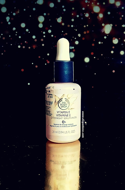 Review of The Body Shop’s Vitamin E Overnight Serum-in-Oil product photography
