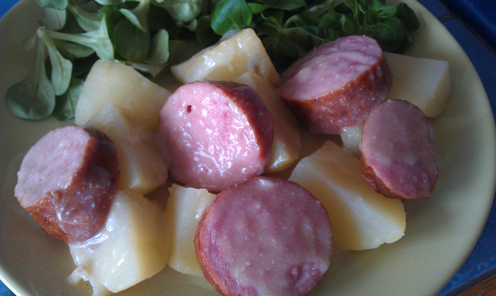 Salade Pomme De Terre Saucisse Morteau ficelleencuisine.blogspot.com