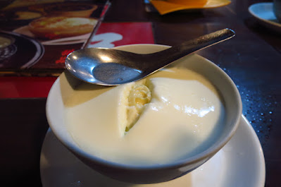 Ji De Chi (記得吃), double boiled milk pudding durian