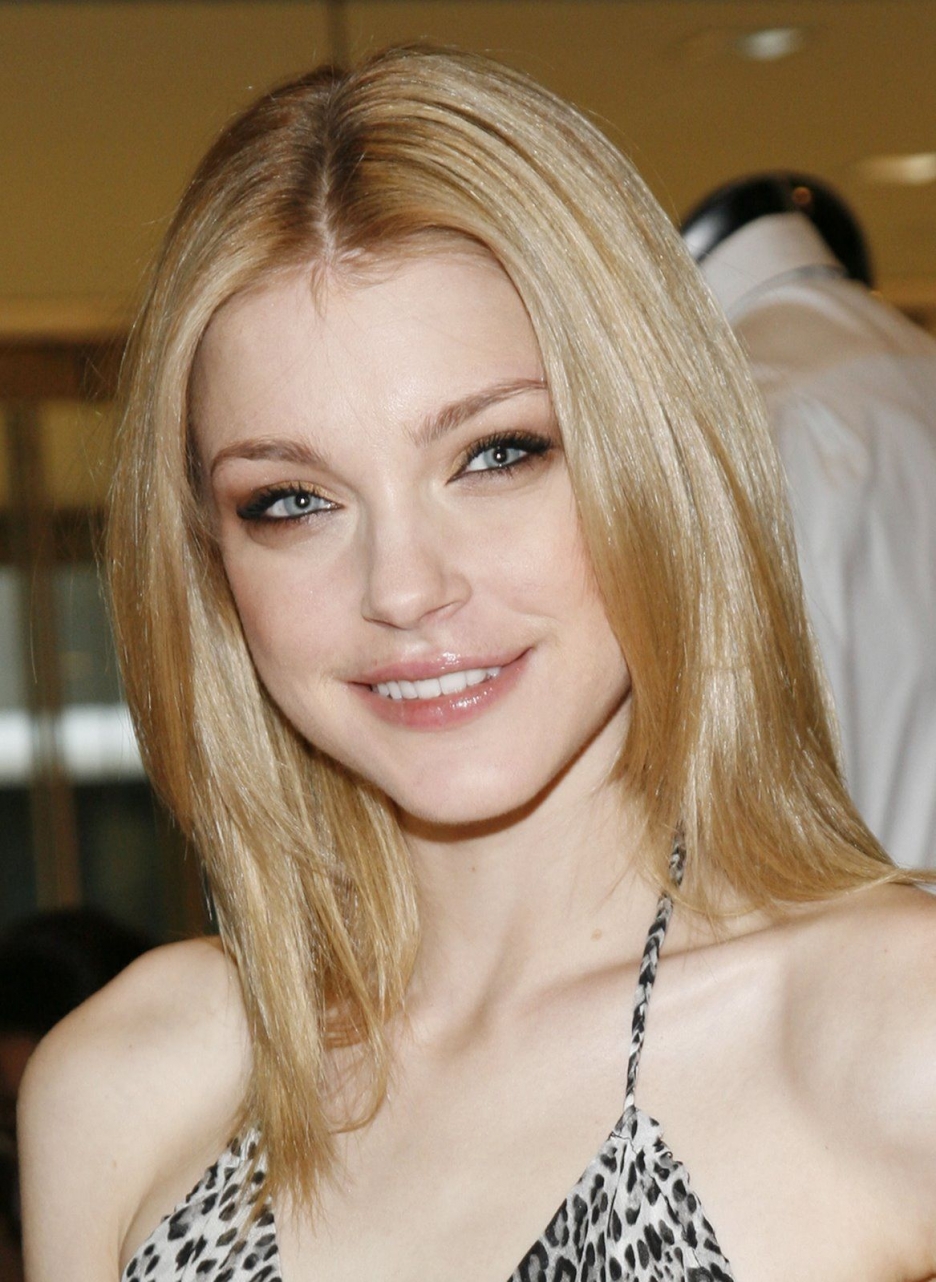 Jessica Stam Goes Brunette Models Inspiration