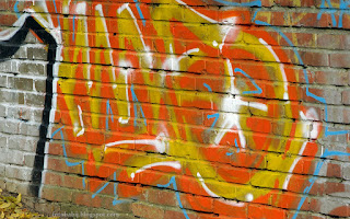 http://fotobabij.blogspot.com/2015/11/graffiti-geboka-droga-puawy.html