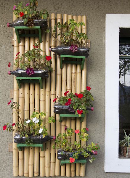 Jardim vertical reutilize pet e outros materiais