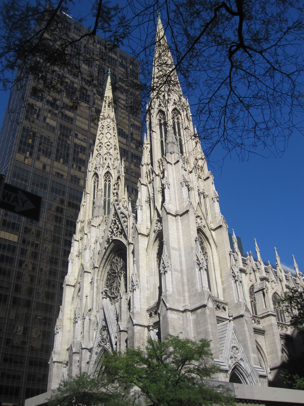 Amazing aerial and interior photos of St. Patrick's Cathedral in New ...
