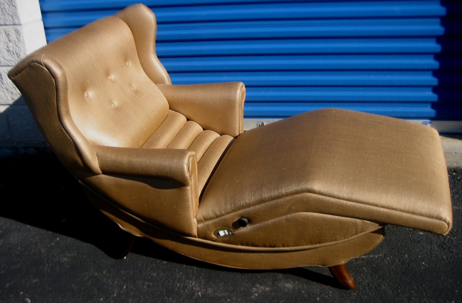Nicole Wood Interiors Mid Century Button Back Electric Reclining