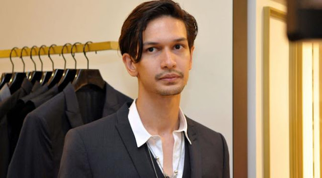 Indro Warkop Kembali Beraksi, Kini Siap Adu Akting dengan Aktris Sexy dalam Film Security Ugal-Ugalan! Indro Warkop Kembali Beraksi, Kini Siap Adu Akting dengan Aktris Sexy dalam Film Security Ugal-Ugalan!