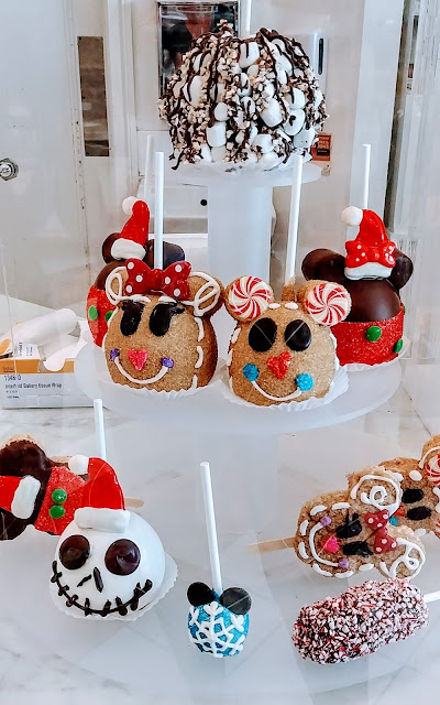 holiday treats at the Disneyland Resort