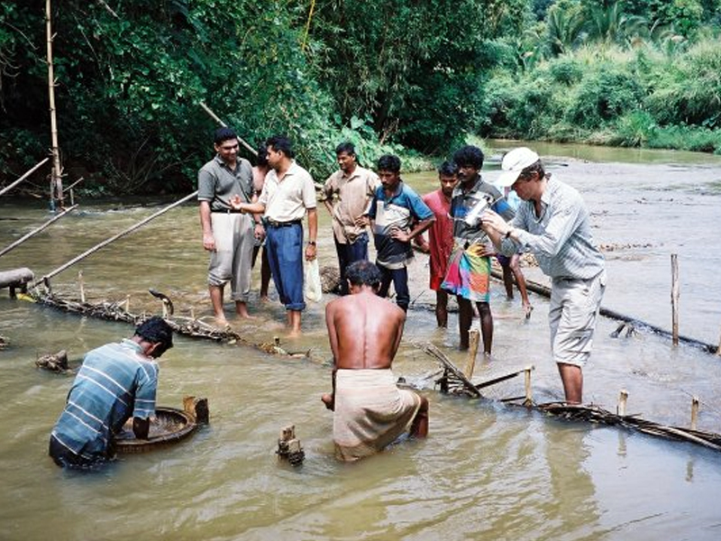 Gems world RATNAPURA GEM MINING, CUTTING & POLISHING PLACES