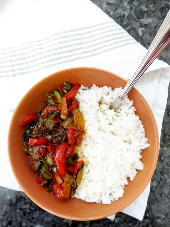 PUNTXET Receta de arroz oriental con verduras #receta #recipe #homemade #arroz #rice #comidaoriental #orientalfood #verduras #veggies #vegetarianfood
