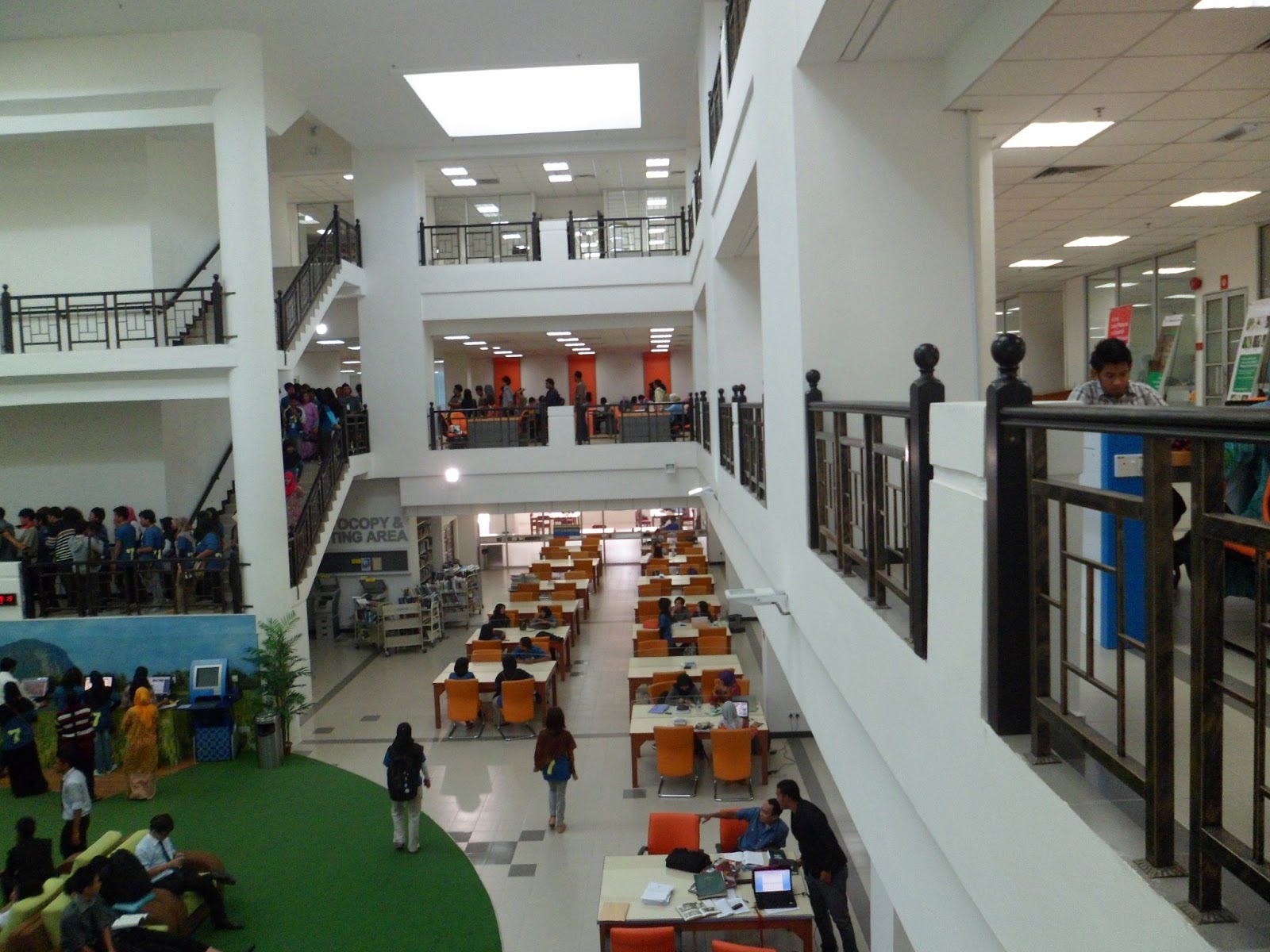 .: Bangunan Perpustakaan Sultanah Bahiyah