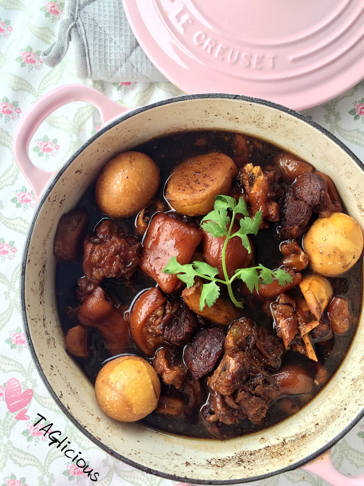 TAGlicious Pig Trotter & Ginger Vinegar stew