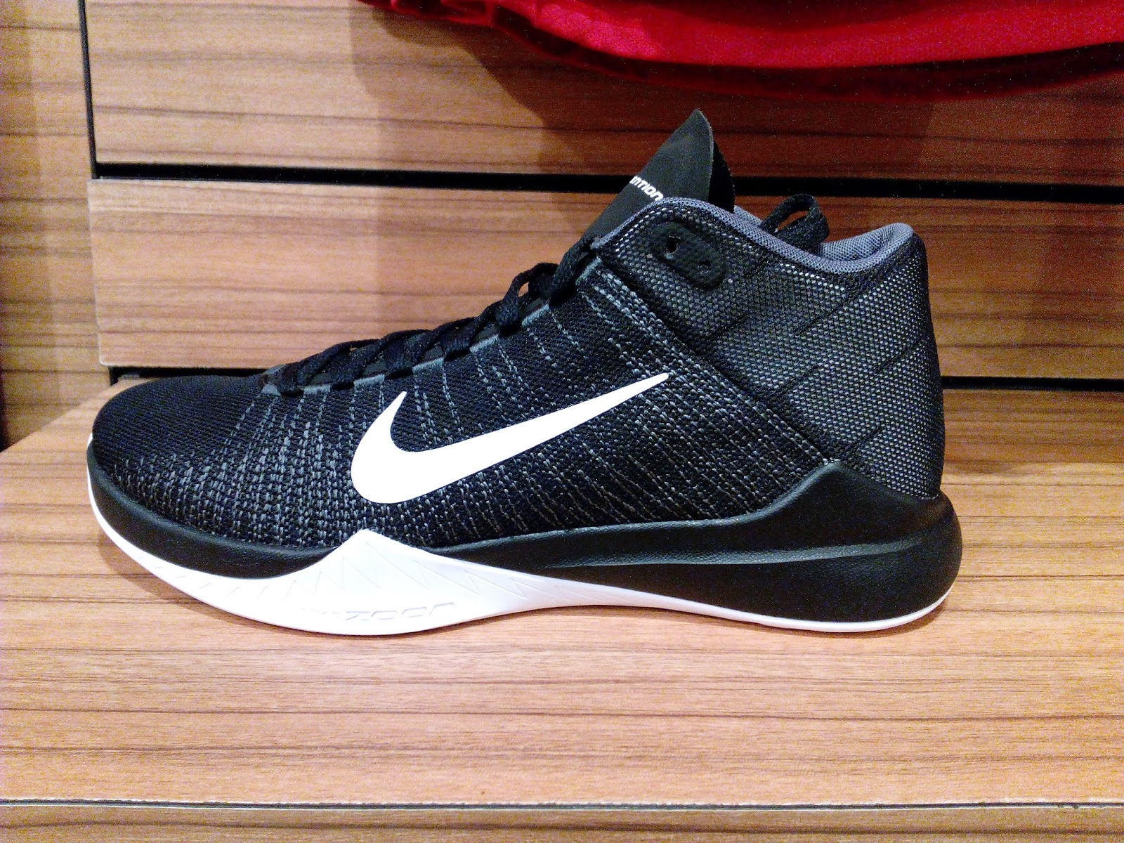 nike zoom ascention youth