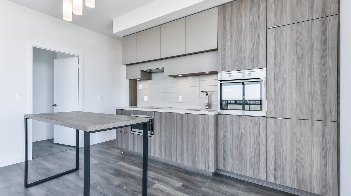 13 Photos vs. 8 Eglinton Ave E #4705, Toronto Condo Interior Design Tour