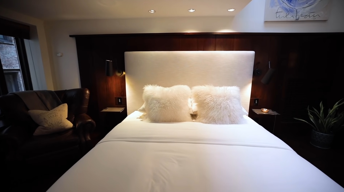22 Interior Design Photos vs 215 E 22nd St #N, New York Luxury Penthouse Tour