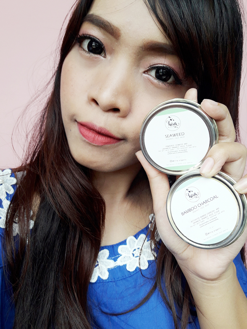 Download Pinastika Beauty Blog Seaweed Bamboo Charcoal Organic Face Mask By Hira Organic Review PSD Mockup Templates