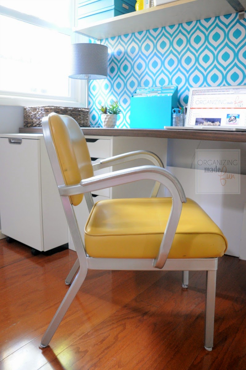 Vintage chair in this amazing home office :: OrganizingMadeFun.com