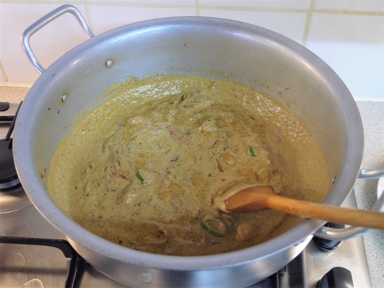 This Muslim Girl Bakes Lamb Biryani.