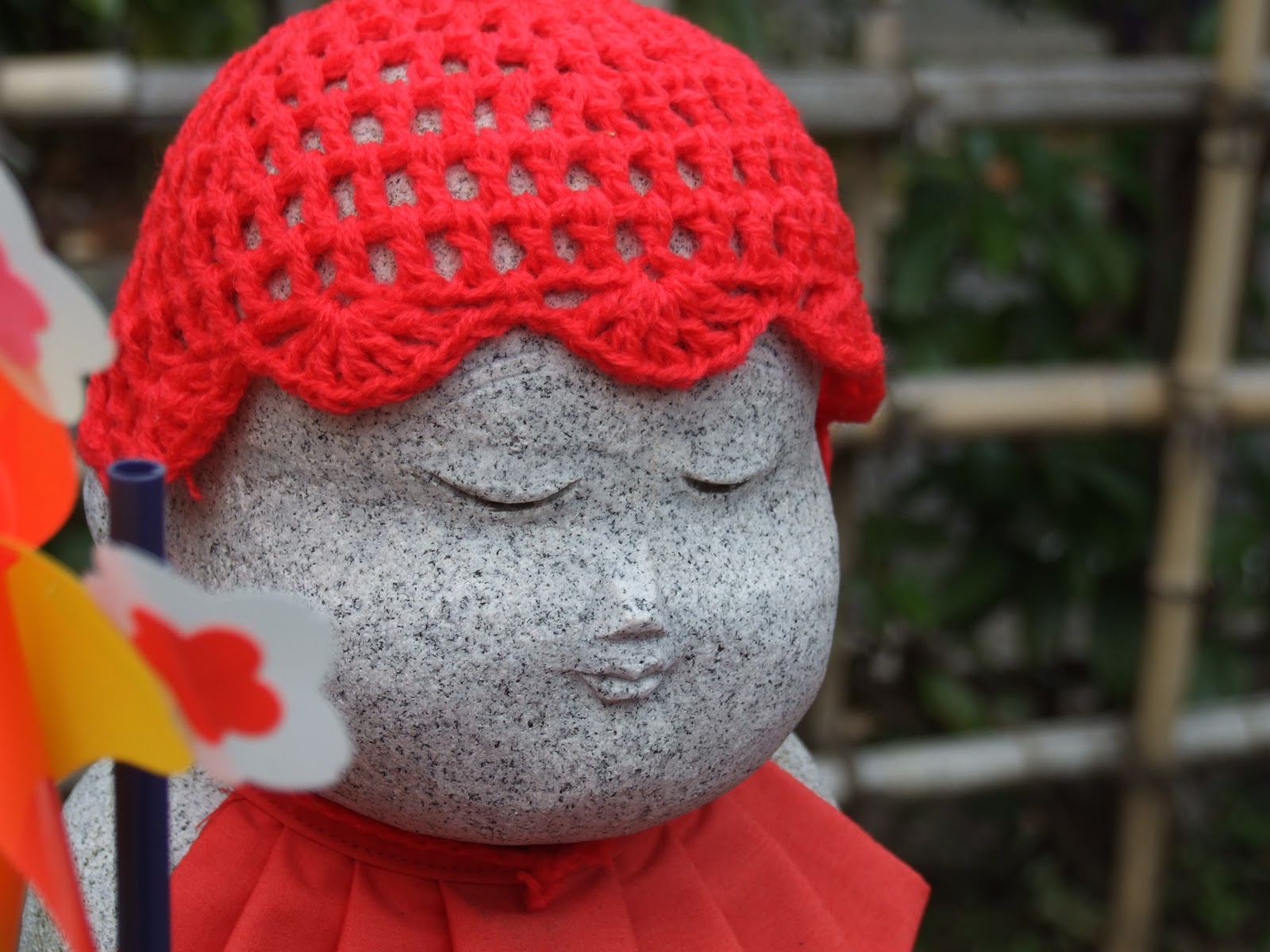The Giraffability of Digressions: On mizuko kuyo
