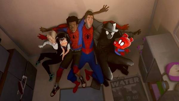 review kelebihan dan kekurangan spiderman into the spiderverse