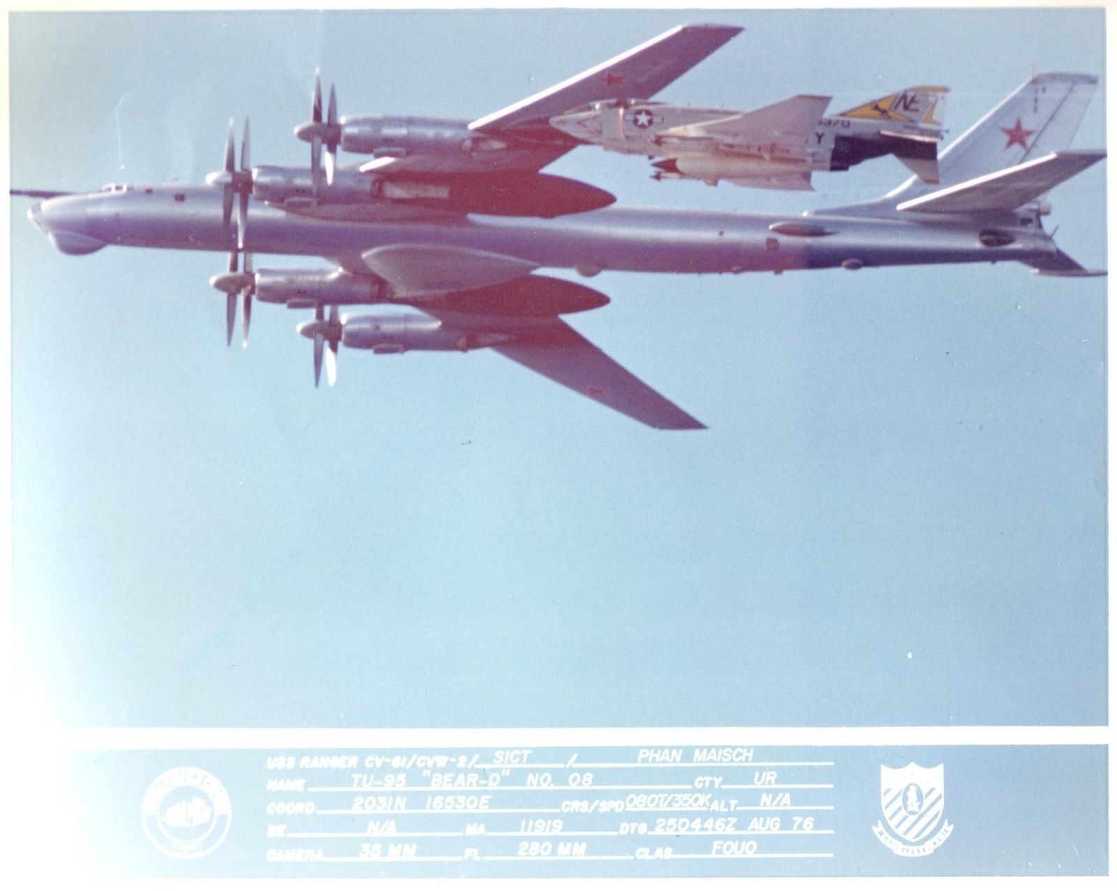 TU-95%2BBEAR-D%2B08%2BSOBRE%2BUSS%2BRANGER%2BCV-61%2B25-08-1976.jpg