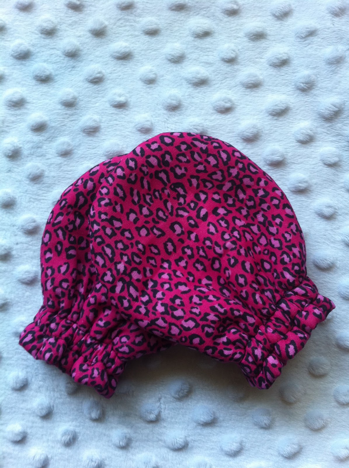 The Garage Sale Crafter DIY Baby No Scratch Mittens