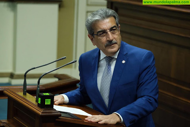 Román Rodríguez defiende el refuerzo de la Agencia Tributaria Canaria para combatir el fraude fiscal