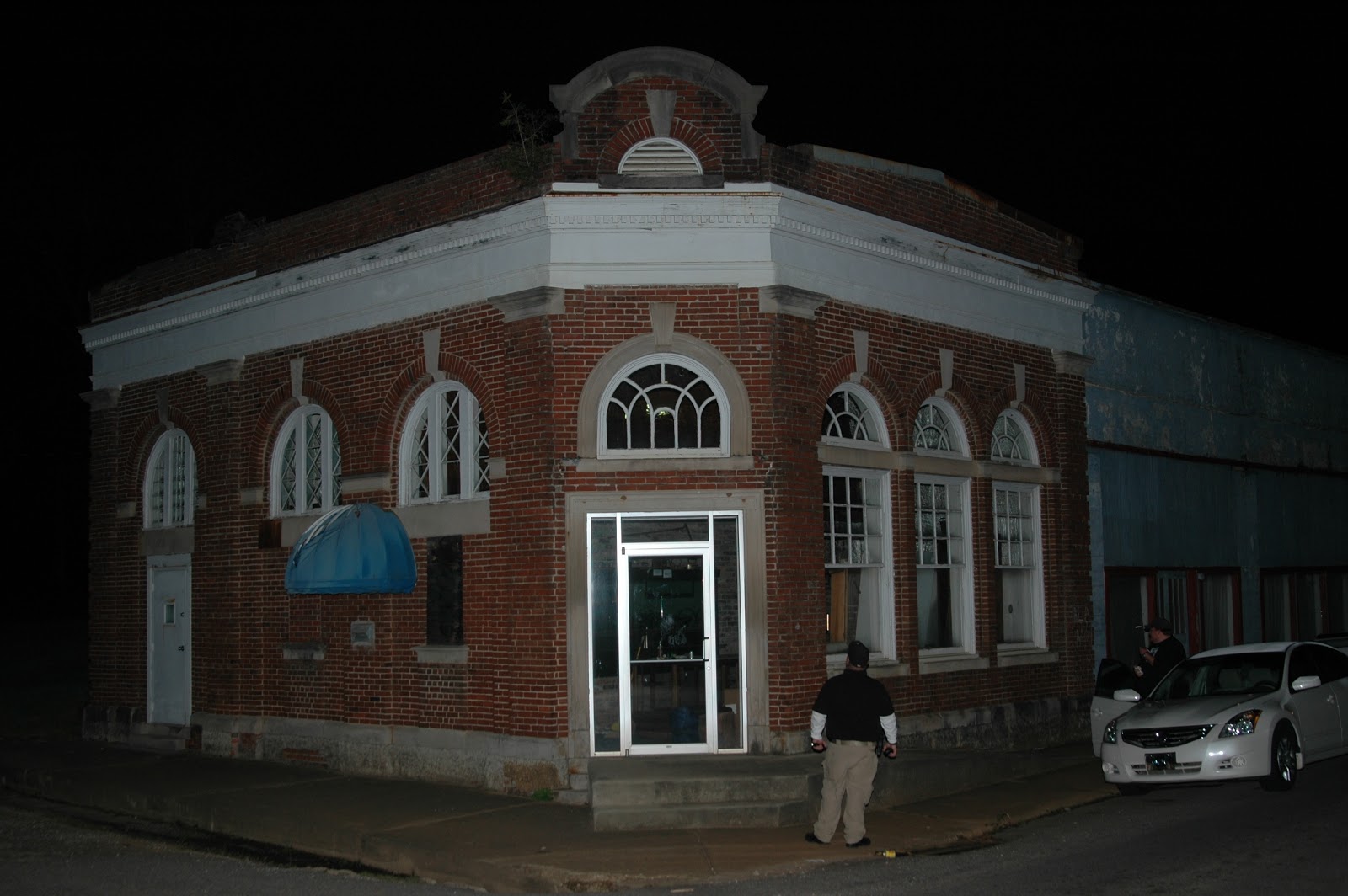 Dispatches from the LPOP Is the old bank building in downtown