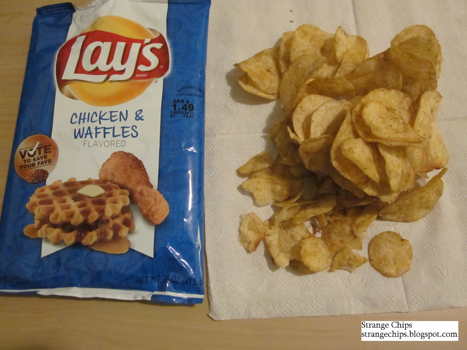 Strange Chips Lay's Chicken & Waffles