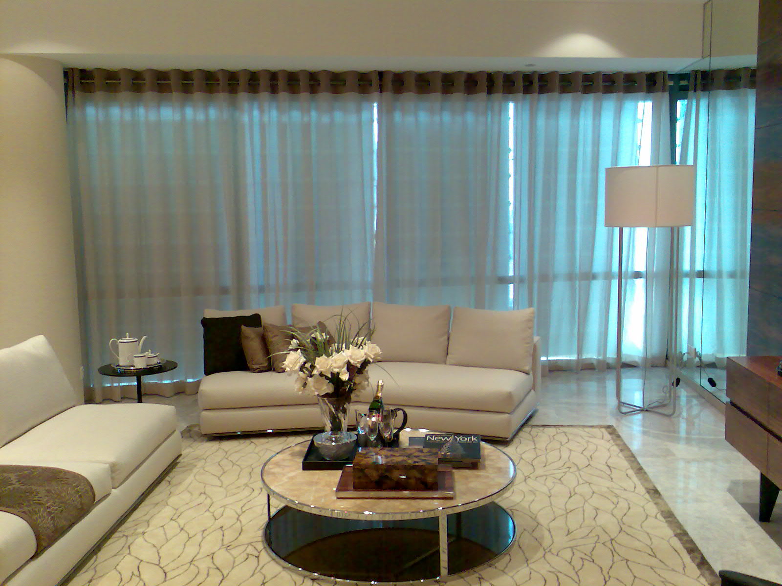 CORRI TRACK PTE LTD Curtains and Blinds