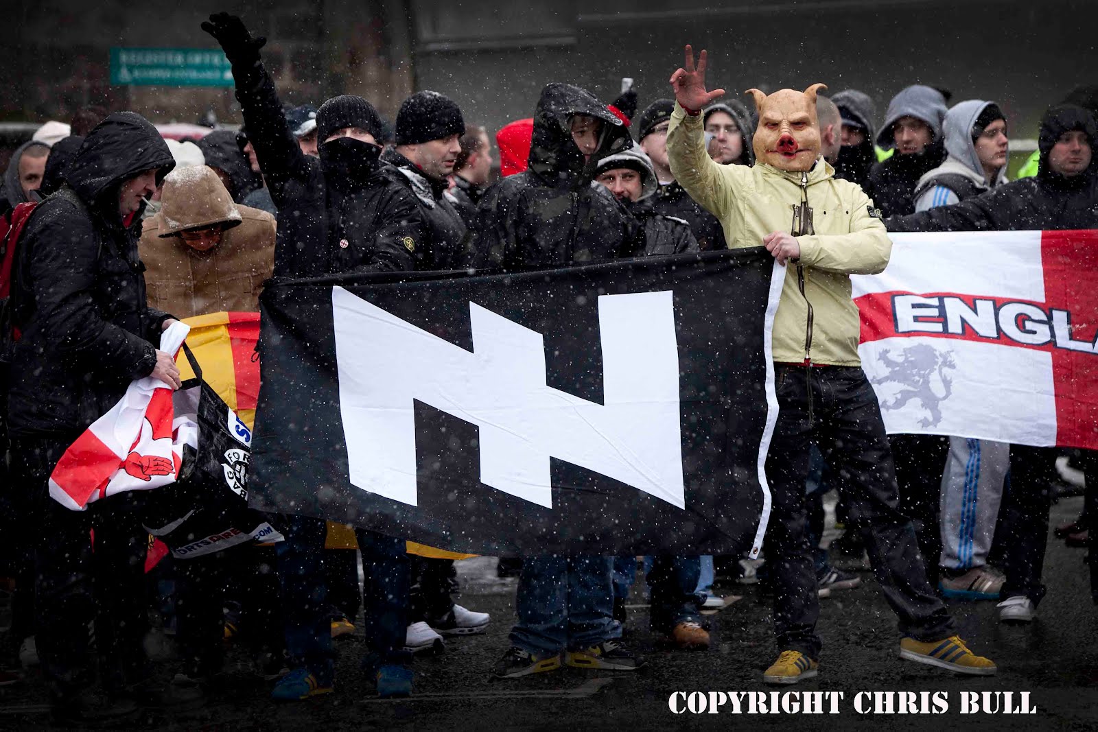 ультраправый слов. ультраправые. ультраправые националисты. ультраправые это. ультраправые нацисты.