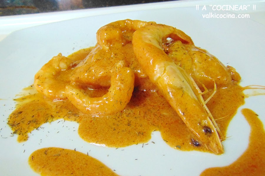 Bacalao en salsa de langostinos