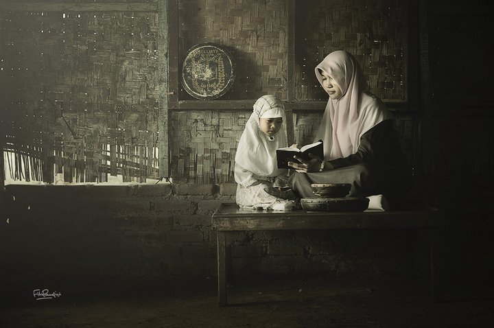 Bikin Anak Kecanduan Baca Al-Quran Dengan 5 Cara Simple Ini! Bantu