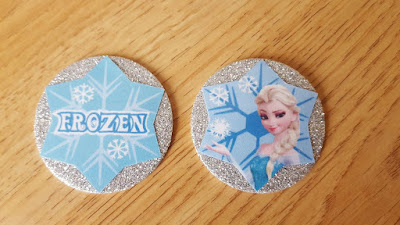 DIY Frozen bookmarks and book cover DIY Frozen bookmarks and book cover